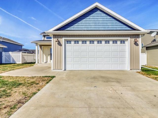 House for sale in Osgood, Fargo