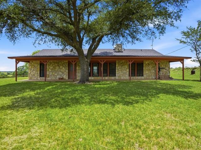 House for sale in Wise, Texas