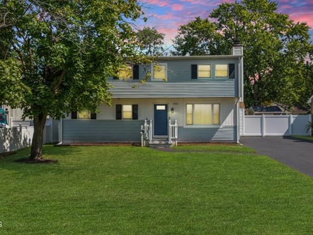 House for sale in Monmouth, New Jersey