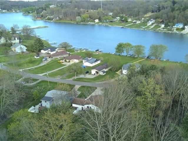 House for sale in Malvern, Ohio