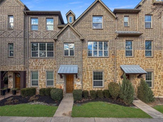Townhouse for sale in Irving, Texas