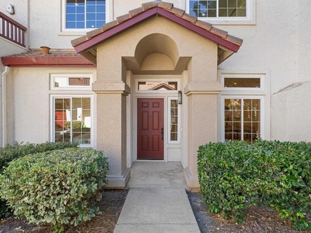 Townhouse for sale in Pleasanton, California
