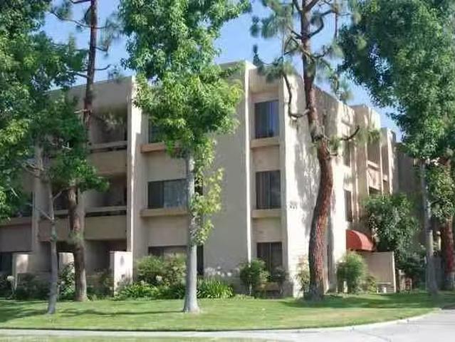 Condo for rent in Fullerton