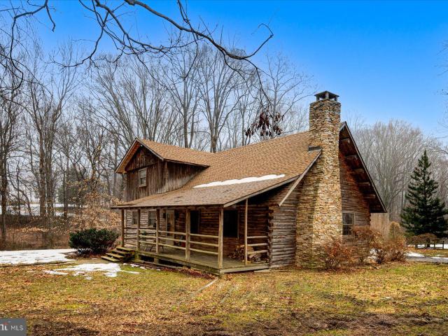 House for sale in Lothian, Maryland