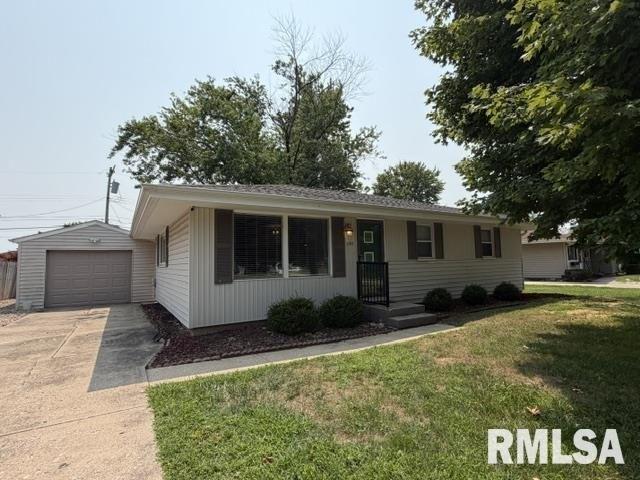House for sale in Edwards, Illinois