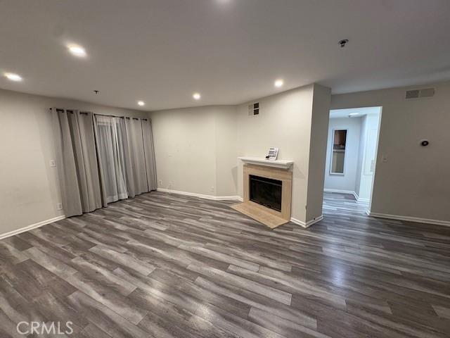 Condo for sale in Oak Park, California