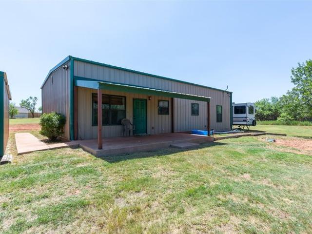 House for sale in Taylor, Texas