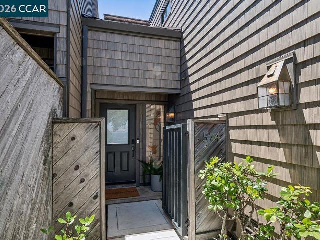 Townhouse for sale in Walnut Creek, California