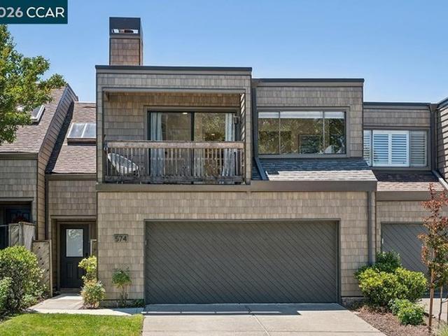Townhouse for sale in Walnut Creek, California
