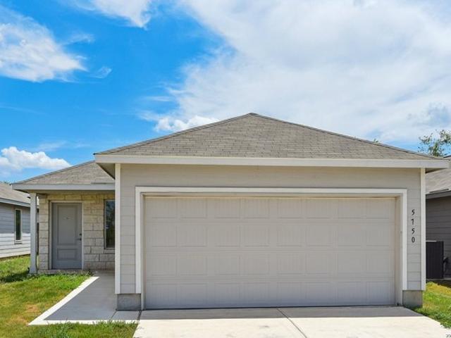 House for sale in Atascosa, Texas
