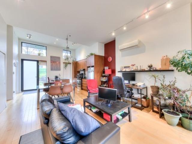 Condo for sale in La Petite-Patrie, Montréal