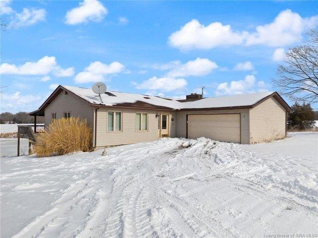 House for sale in Elizabeth, Indiana