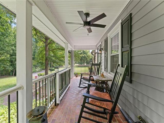 House for sale in Pfafftown, North Carolina