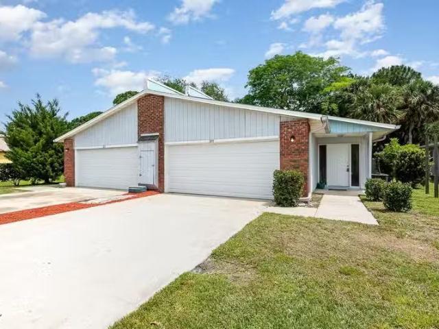 House for rent in Melbourne