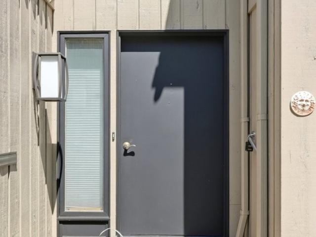 Condo for sale in Greystone Condominiums, Solon