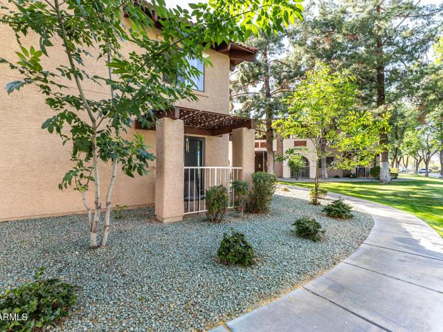 Condo for sale in Glendale, Arizona