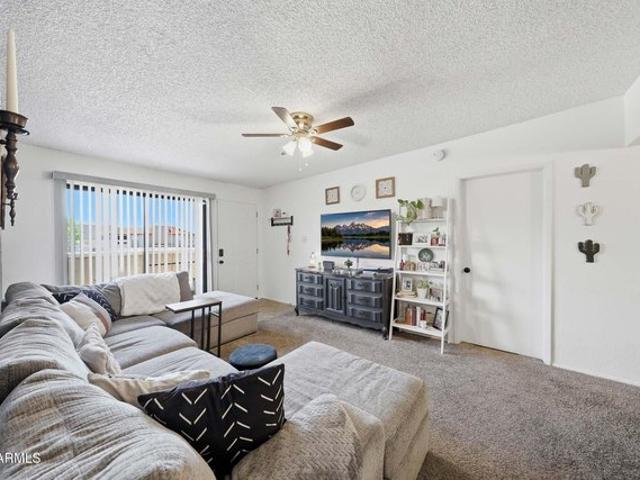 Condo for sale in Glendale, Arizona