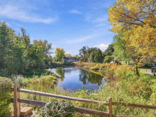 Townhouse for sale in Shoreview, Ramsey County