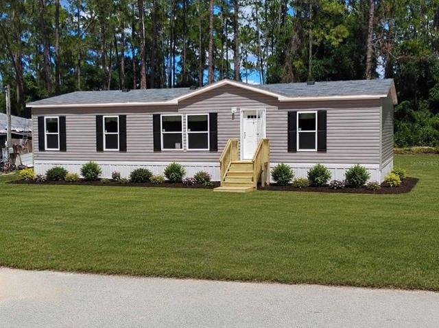 House for sale in Ocklawaha, Florida