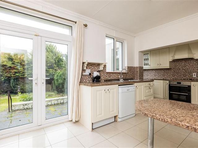 Detached House for sale in Bluebell, North Tipperary