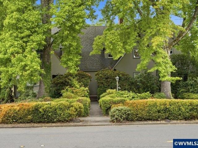 House for sale in Oregonia