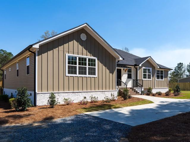 House for sale in Alpine, Alabama