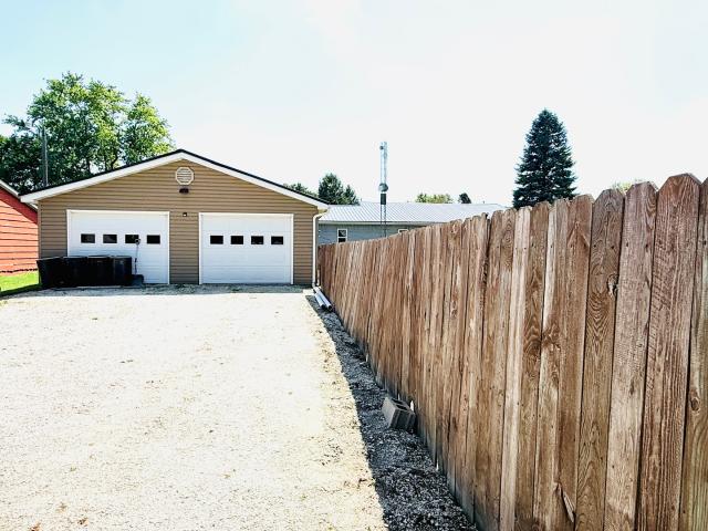 House for sale in Wellington, Illinois