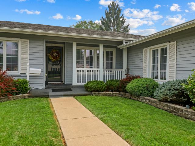 House for sale in Elk Grove Village, Cook County
