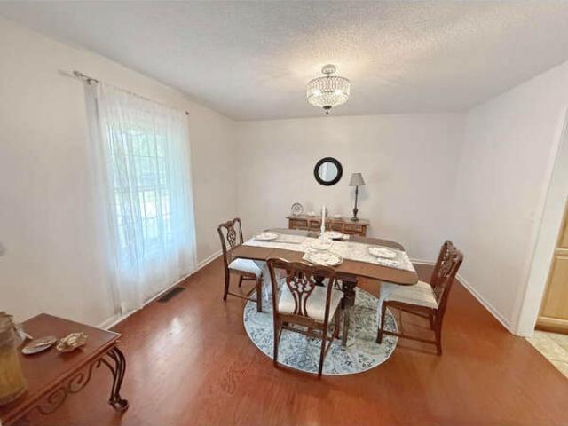 House for sale in Mayfield, Kentucky