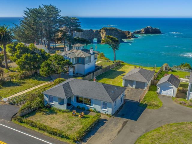 House for sale in Elk, California