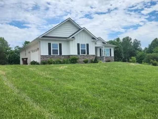 House for rent in New Albany