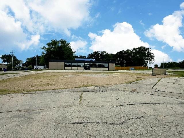 Commercial for sale in Oshkosh