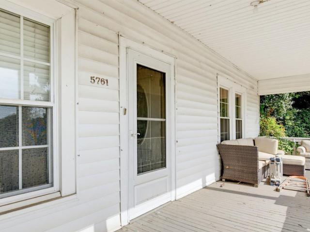 House for sale in Campobello, South Carolina
