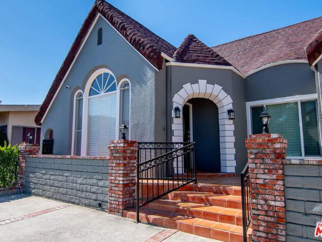 House for sale in Canoga Park, California