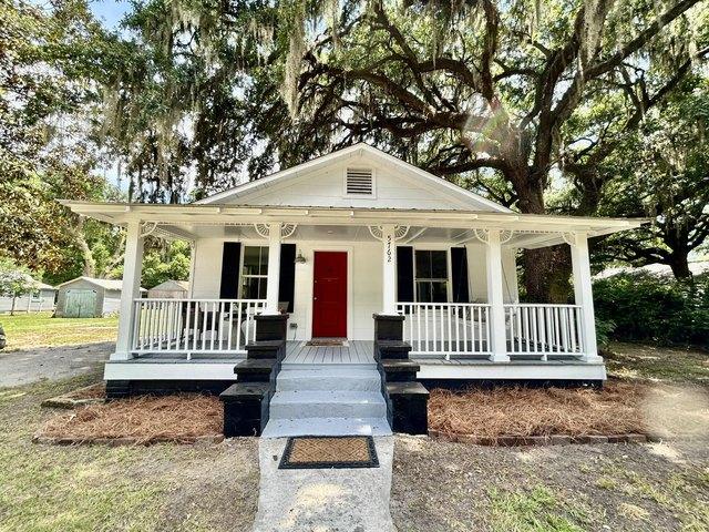 House for sale in Ravenel, South Carolina