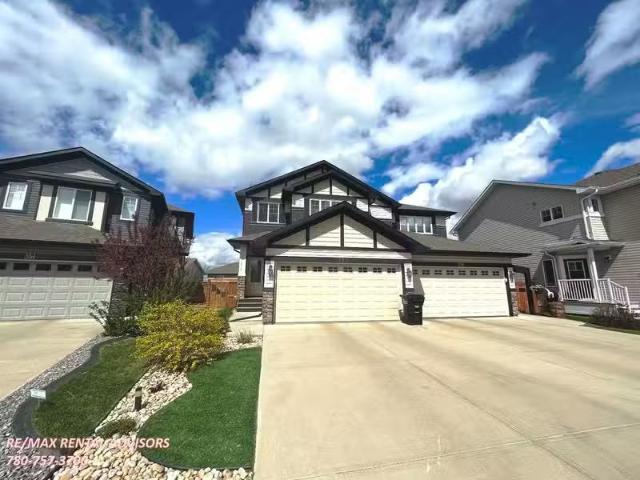 House for rent in Sherwood Park, Alberta