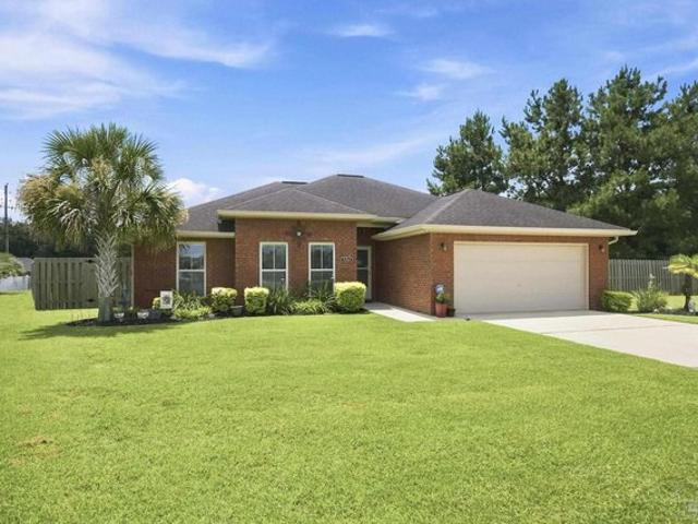House for sale in Pace, Florida