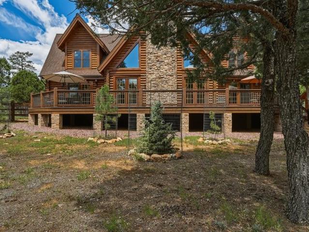 House for sale in Happy Jack, Coconino County