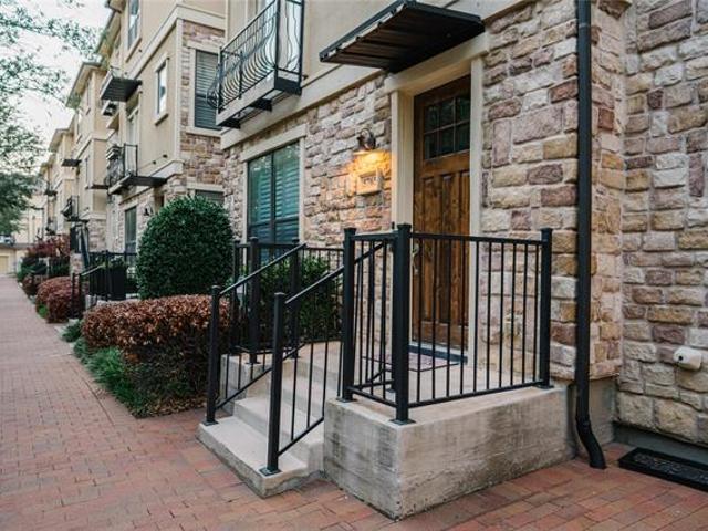 Townhouse for sale in Plano