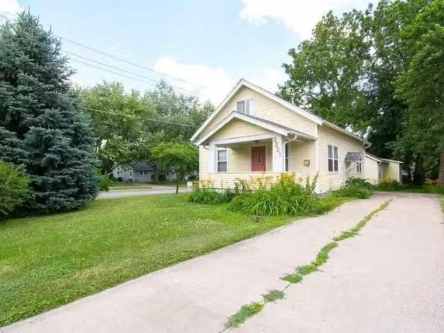 House for rent in Iowa City