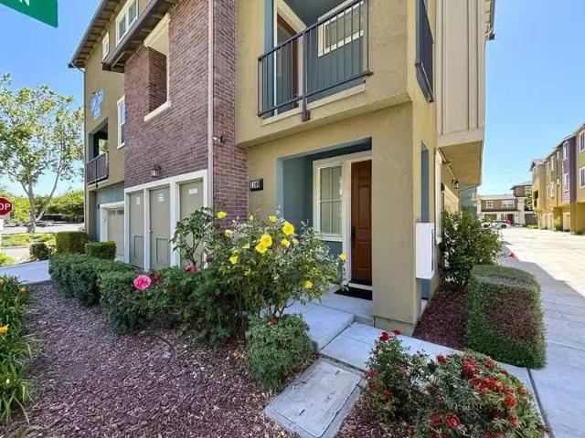 Condo for rent in Fremont