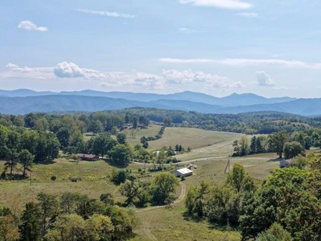 Farm for sale in Buchanan, Botetourt County