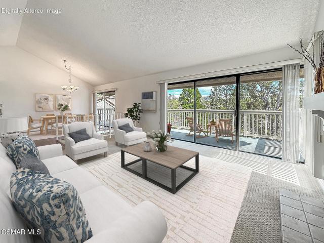 Townhouse for sale in Oak Park, California