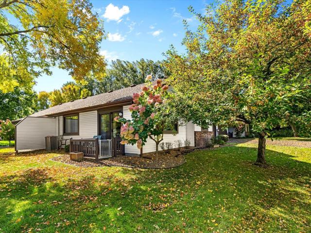 Townhouse for sale in Shoreview, Ramsey County