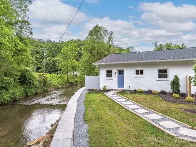 Condo for sale in Marion
