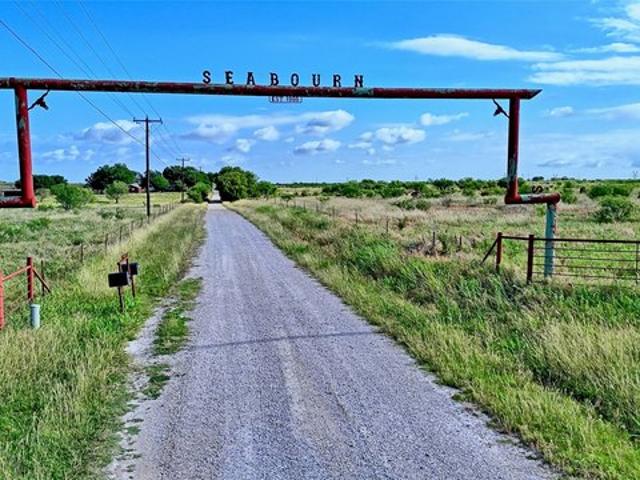 Farm for sale in Clay, Texas