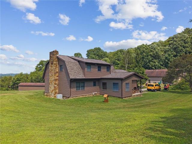 House for sale in Bradenville, Pennsylvania
