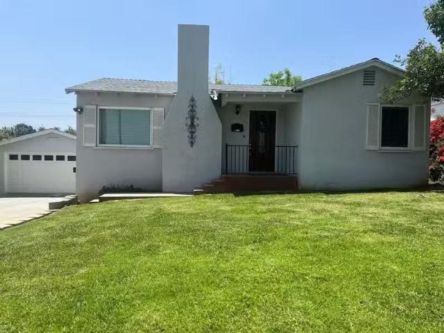 House for rent in Ontario
