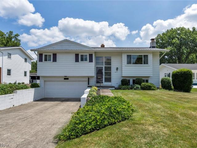 House for sale in North Olmsted, Ohio