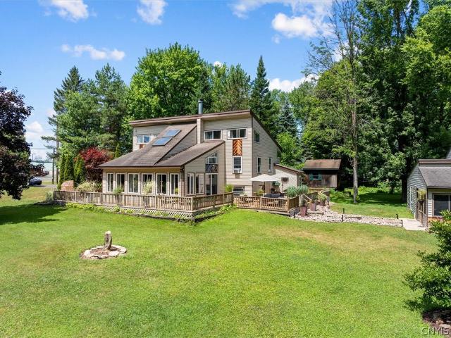 House for sale in Oneida, New York